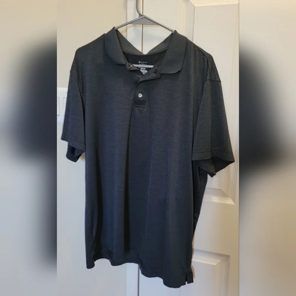 2 Members Mark Active Polo t-shirts - Textured Jacquard - 1 Gray/ 1 Black - Picture 3 of 6